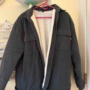 Aritzia TNA Gray/Green Sherpa-Lined Jack